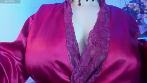 Snapshot of dolly_zoe chatting on 06/27/26, 04:01 Call me Zoe online show from 06/27/26, 04:01