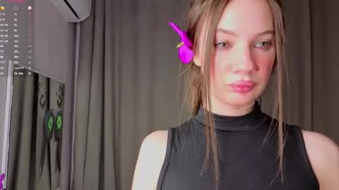 Emilia online show from 01/16/26, 04:27