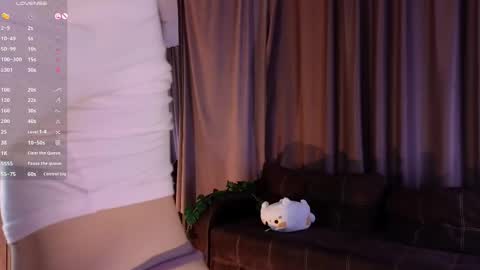 Snapshot of dollymelissa chatting on 02/18/25, 06:37 Vikky online show from 02/18/25, 06:37