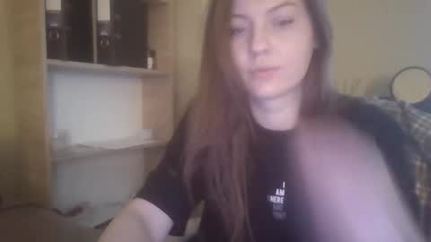 DollyRoma online show from 11/17/25, 08:31