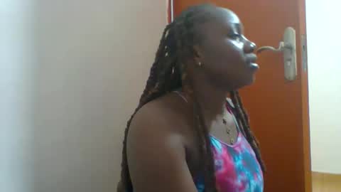 dollyvee online show from 03/26/26, 05:51