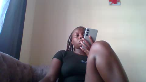 dollyvee online show from 04/08/26, 06:46