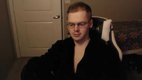 Snapshot of doloresman chatting on 02/22/25, 09:12 doloresman online show from 02/22/25, 09:12