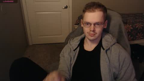 Snapshot of doloresman chatting on 02/27/25, 03:48 doloresman online show from 02/27/25, 03:48