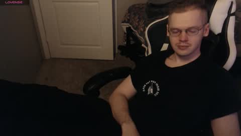 Snapshot of doloresman chatting on 03/06/25, 11:47 doloresman online show from 03/06/25, 11:47