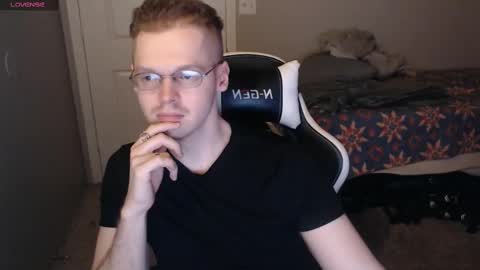 Snapshot of doloresman chatting on 03/06/25, 11:31 doloresman online show from 03/06/25, 11:31