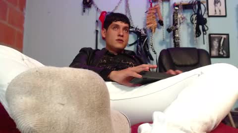 Diego Castell online show from 11/25/25, 06:19