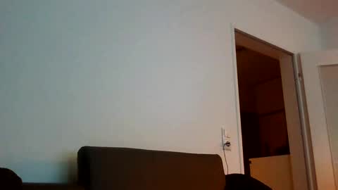 Snapshot of dombio_12 chatting on 02/20/25, 06:57 dombio_12 online show from 02/20/25, 06:57