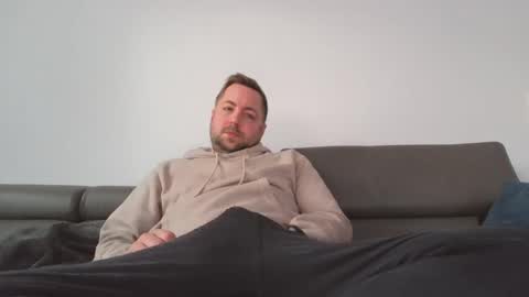 dombio_12 online show from 04/24/26, 03:58