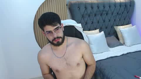 Snapshot of domboy_ chatting on 05/19/26, 08:15 domboy online show from 05/19/26, 08:15