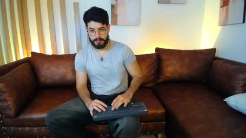 Snapshot of domboy_ chatting on 05/28/26, 09:12 domboy online show from 05/28/26, 09:12