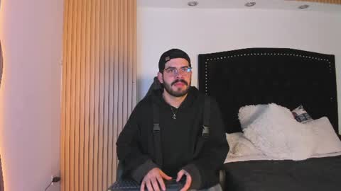 Snapshot of domboy_ chatting on 07/11/26, 08:11 domboy online show from 07/11/26, 08:11