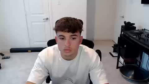 Dom online show from 10/16/25, 09:49