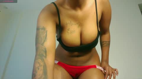 Snapshot of domecesy chatting on 05/24/26, 11:37 Amarie noels online show from 05/24/26, 11:37