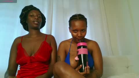 Snapshot of domecesy chatting on 06/04/26, 11:49 Amarie noels online show from 06/04/26, 11:49