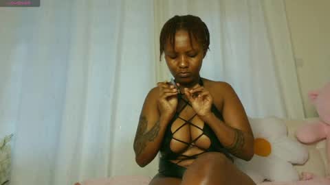 Snapshot of domecesy chatting on 08/04/26, 12:30 Amarie noels online show from 08/04/26, 12:30
