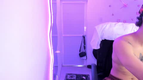 Snapshot of domi_master chatting on 12/03/24, 09:23 MASTER online show from 12/03/24, 09:23