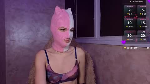 domiiniicana online show from 11/17/25, 02:45