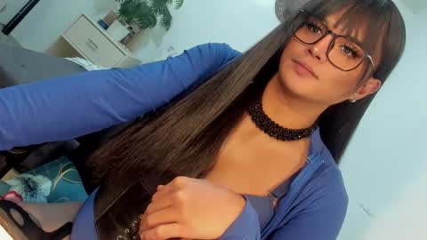 ANGELA online show from 02/04/25, 04:39