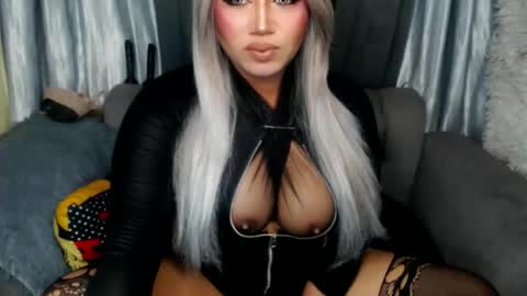 dominant10inchcock online show from 11/05/25, 07:08