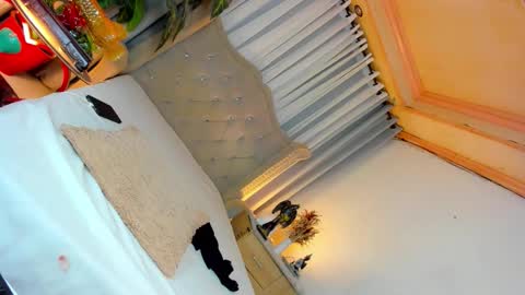 CALL ME BABY BELLA online show from 10/20/25, 05:24