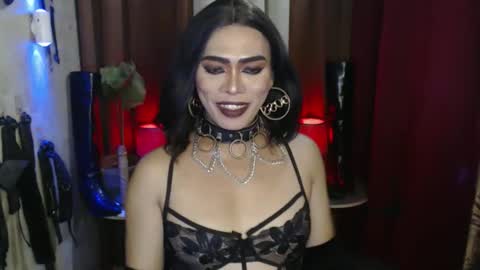 Snapshot of dominantrix_diannaxxx chatting on 05/03/26, 06:41 diana online show from 05/03/26, 06:41