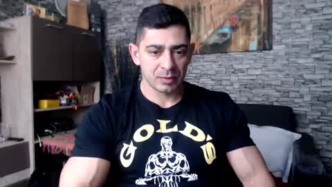 Snapshot of dominatemuscle chatting on 12/08/24, 10:52 Kevin online show from 12/08/24, 10:52