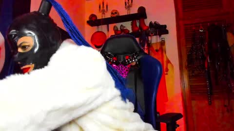 Snapshot of dominatrixblue chatting on 01/11/25, 09:36 Dom Blue online show from 01/11/25, 09:36