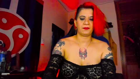 Snapshot of dominatrixblue chatting on 01/23/25, 06:03 Dom Blue online show from 01/23/25, 06:03