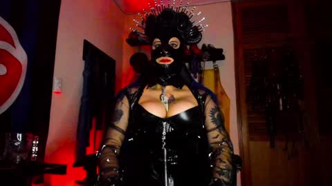 Snapshot of dominatrixblue chatting on 01/24/25, 05:21 Dom Blue online show from 01/24/25, 05:21