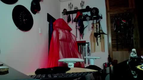 Snapshot of dominatrixblue chatting on 01/09/26, 07:37 Dom Blue online show from 01/09/26, 07:37