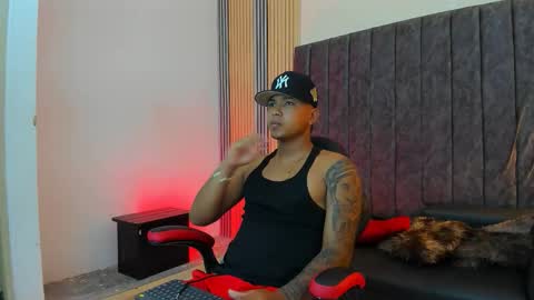 Snapshot of dominic__brown chatting on 01/14/26, 01:28 Dominic online show from 01/14/26, 01:28