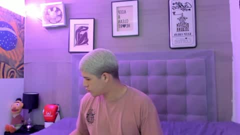 DOMI online show from 04/06/26, 03:26