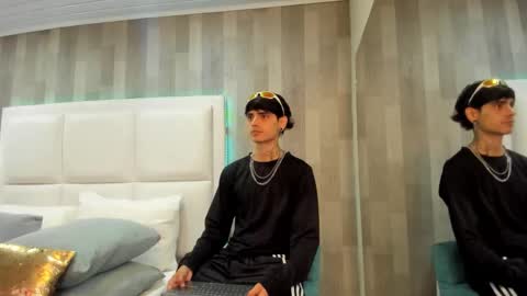 Snapshot of dominic_foox chatting on 02/09/26, 02:10 Dominic foox online show from 02/09/26, 02:10