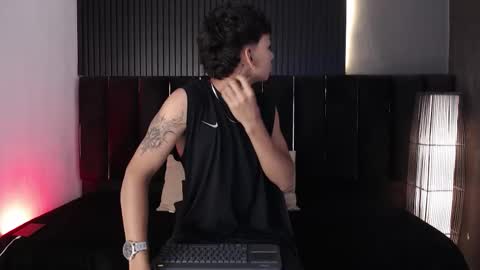 Dominic online show from 12/23/25, 05:05