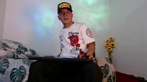 Snapshot of dominic_hanks chatting on 05/13/26, 10:34 DOMINIC AND ANDREW online show from 05/13/26, 10:34