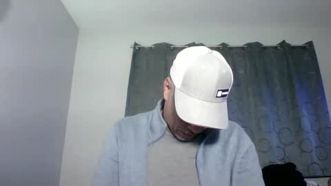 luis online show from 11/06/25, 04:35