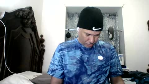 Snapshot of dominicanorico chatting on 06/23/26, 10:19 luis online show from 06/23/26, 10:19