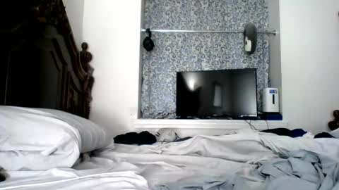 Snapshot of dominicanorico chatting on 07/09/26, 02:15 luis online show from 07/09/26, 02:15