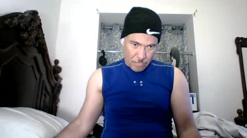 Snapshot of dominicanorico chatting on 07/14/26, 03:11 luis online show from 07/14/26, 03:11