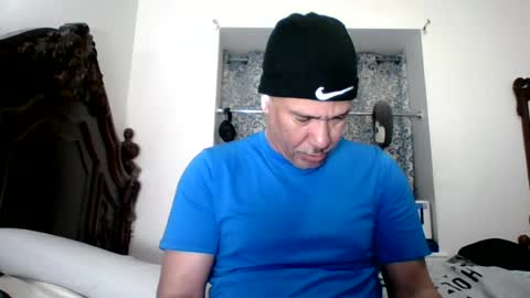 Snapshot of dominicanorico chatting on 07/19/26, 04:16 luis online show from 07/19/26, 04:16