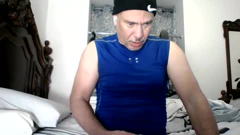 Snapshot of dominicanorico chatting on 07/20/26, 03:54 luis online show from 07/20/26, 03:54