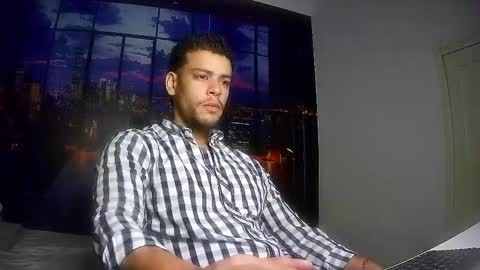 Snapshot of dominicblazze chatting on 09/30/25, 07:08 Dominic online show from 09/30/25, 07:08
