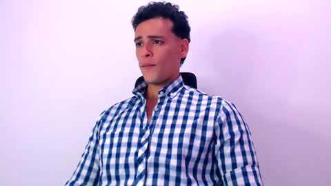 Snapshot of dominicblazze chatting on 10/10/25, 07:13 Dominic online show from 10/10/25, 07:13
