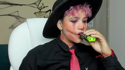 Dominick  online show from 10/12/25, 04:22