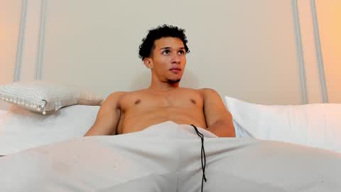 Dominick Star online show from 12/17/24, 09:50