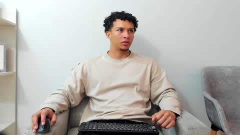 Dominick Star online show from 01/31/25, 03:20