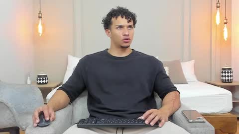 Dominick Star online show from 02/07/25, 04:06