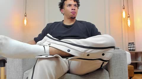 Dominick Star online show from 02/07/25, 10:08