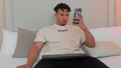 Dominick Star online show from 03/02/25, 03:24